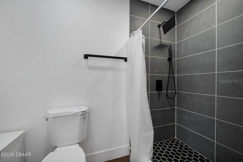 934 S Ridgewood Avenue, Daytona Beach, FL 32114 Photo
