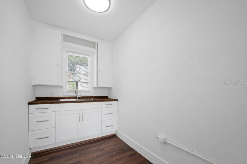 934 S Ridgewood Avenue, Daytona Beach, FL 32114 Photo