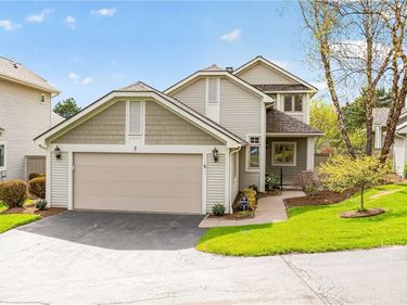 3 Bristol View Drive, Fairport, NY 14450