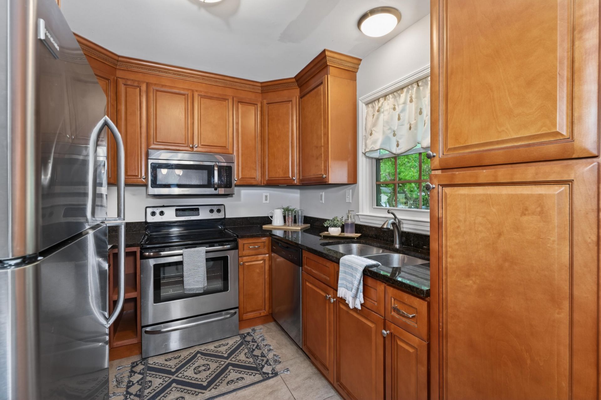 322 Mary Scott Drive Photo 11