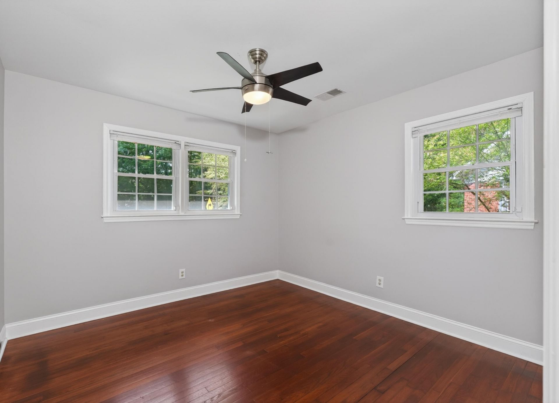 322 Mary Scott Drive Photo 16