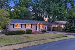 322 Mary Scott Drive photo 4