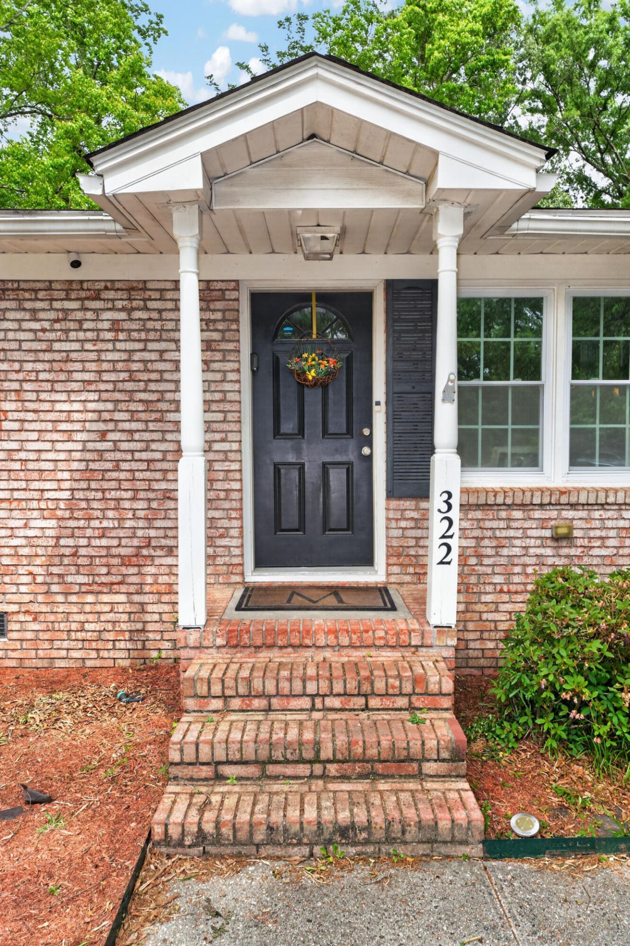 322 Mary Scott Drive Photo 7