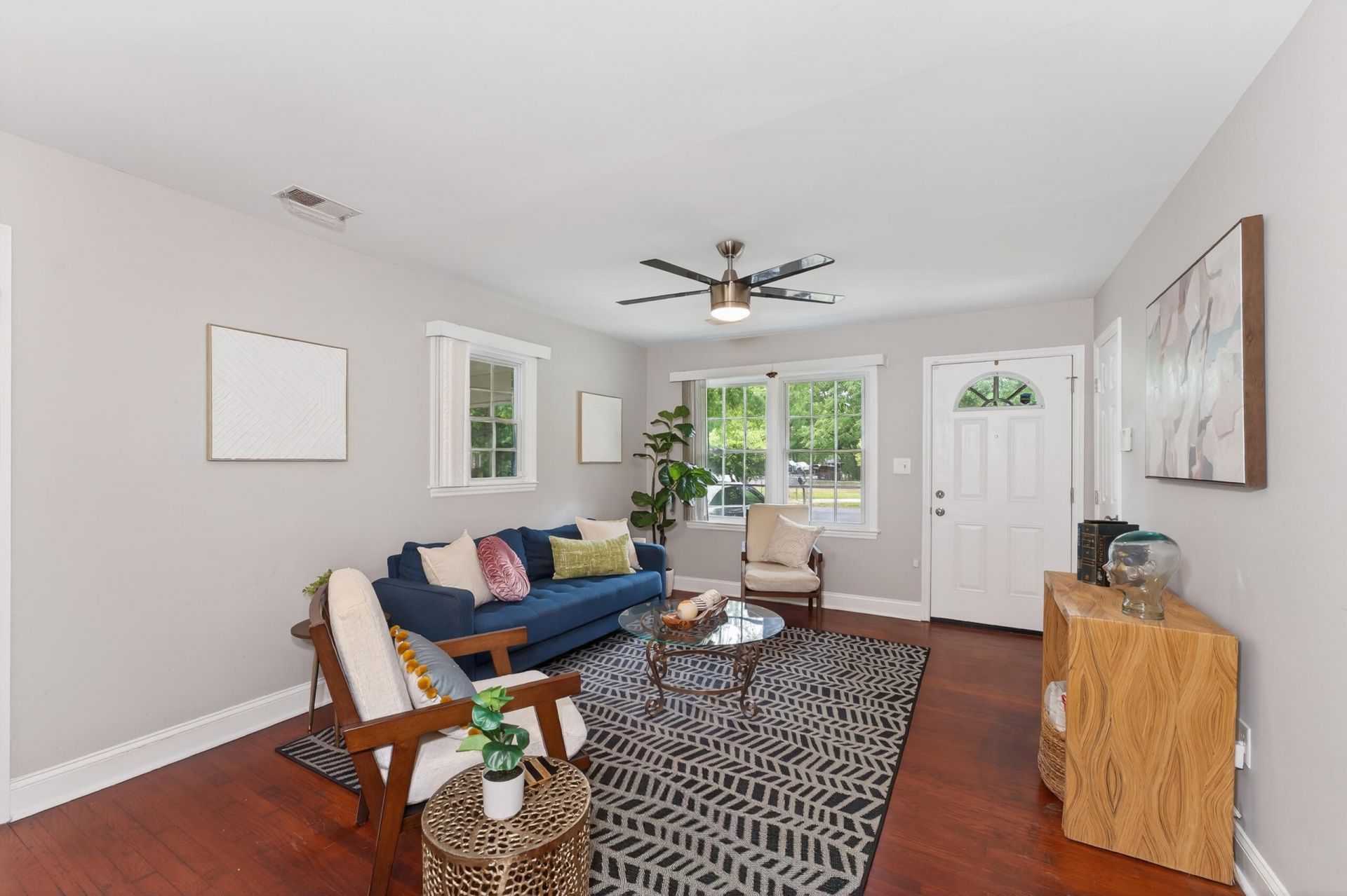 322 Mary Scott Drive Photo 9