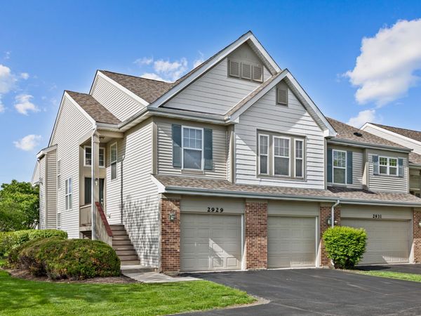 2929 saganashkee Lane , Naperville, IL 60564