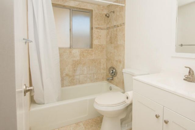 3360 Lake Osborne Drive, Unit 210, Lake Worth Beach, FL 33461 Photo