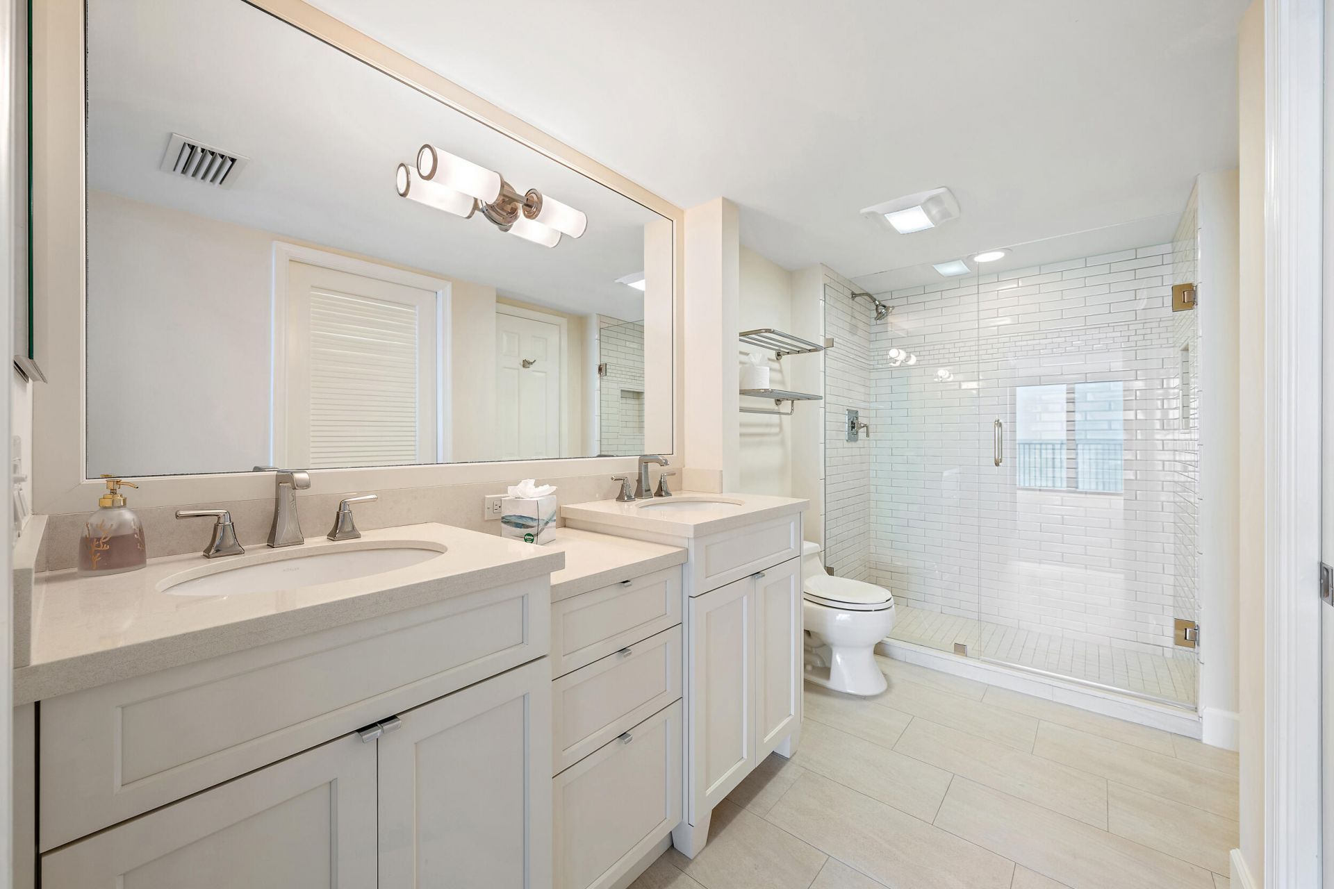 200 S Beach Road, Unit 202, Tequesta, FL 33469 Photo
