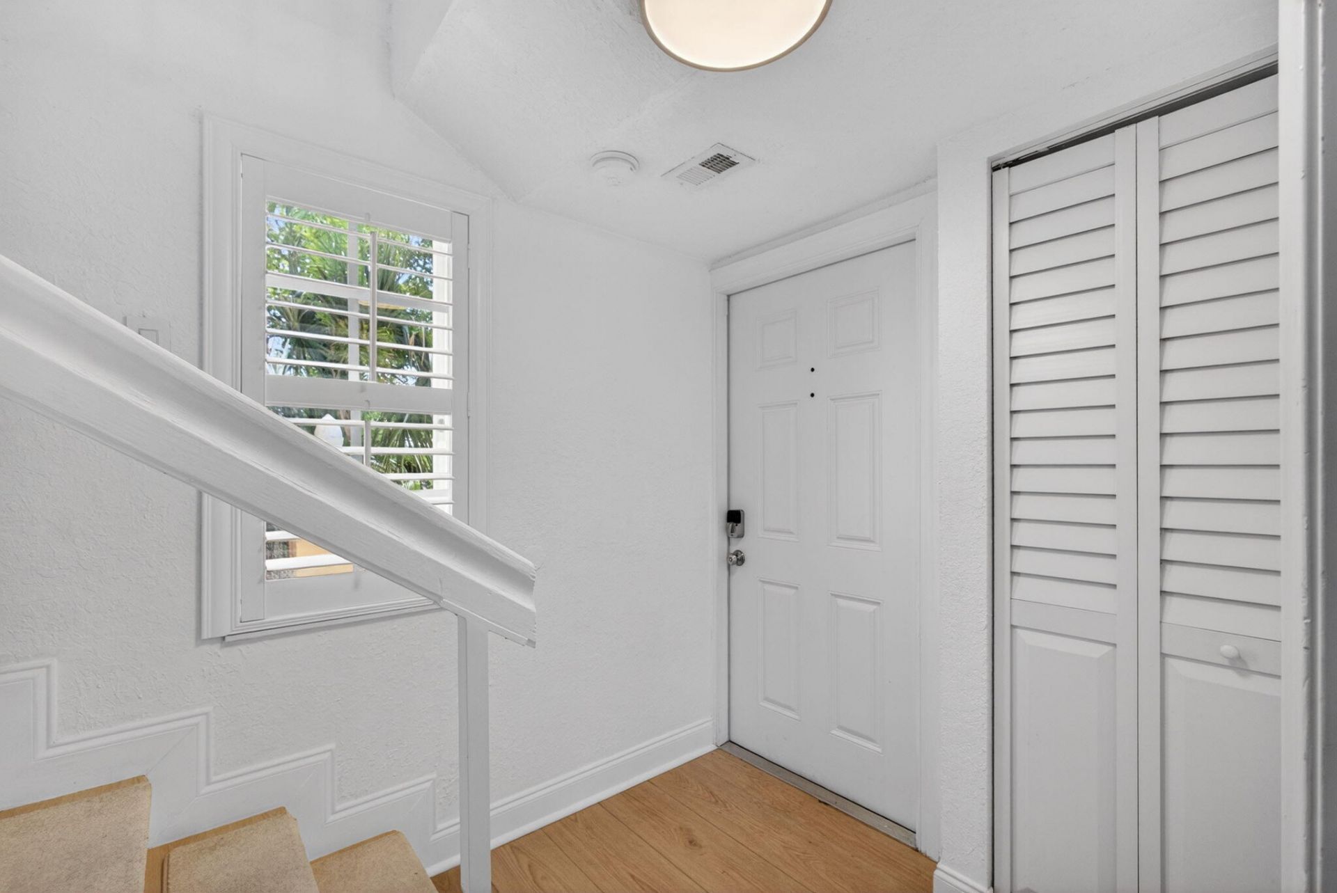 1020 Lake Shore Drive, Unit 105, Lake Park, FL 33403 Photo