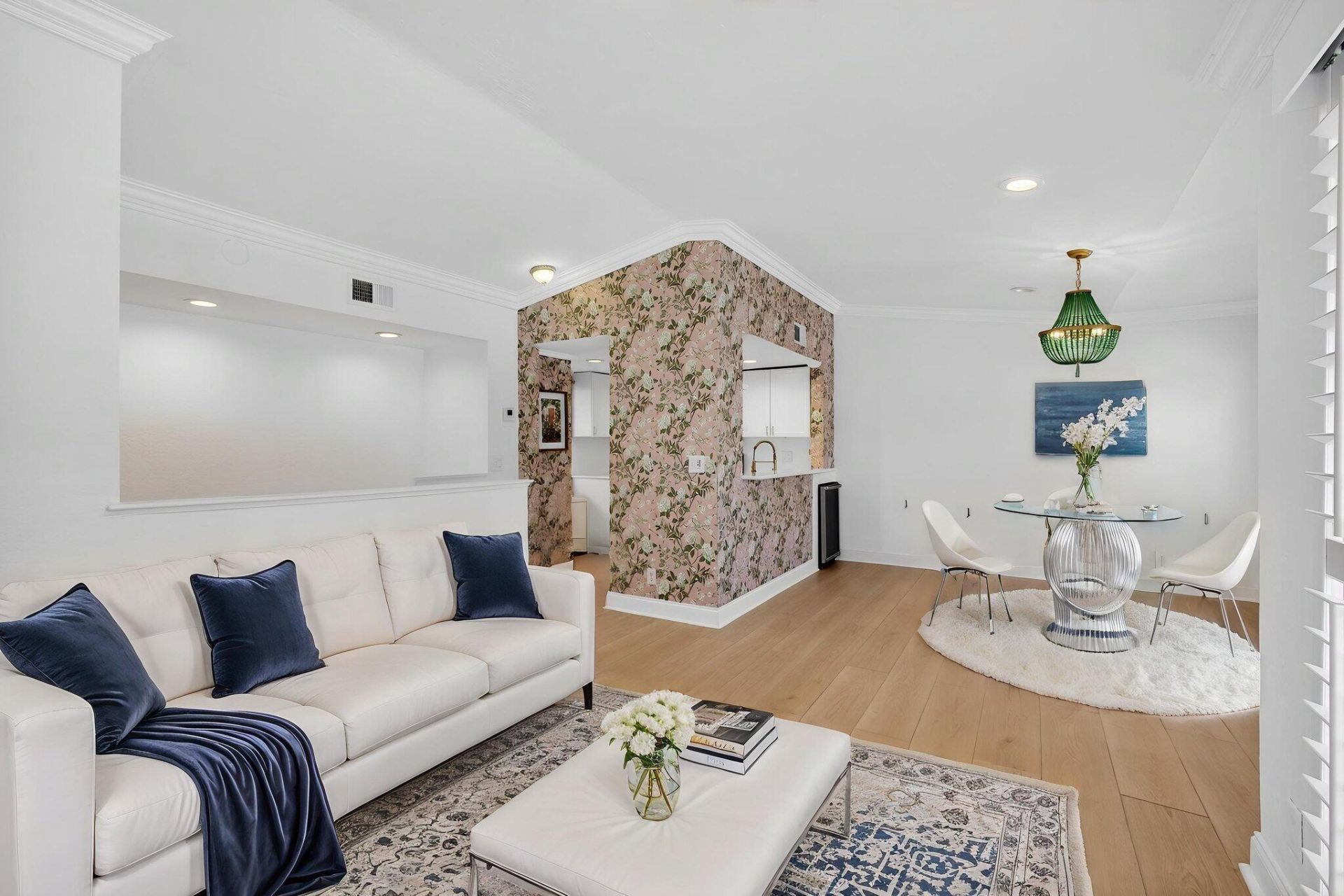1020 Lake Shore Drive, Unit 105, Lake Park, FL 33403 Photo