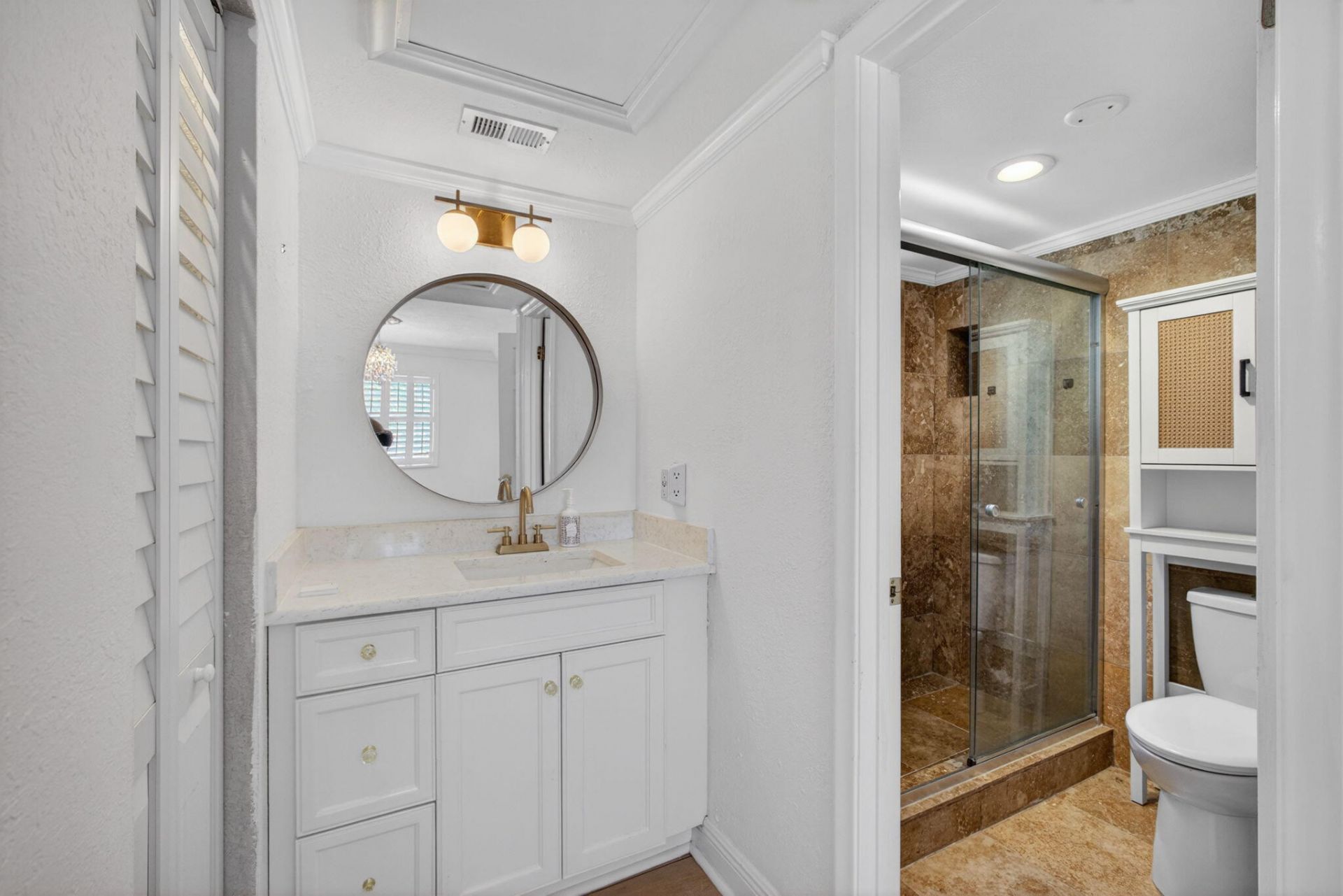 1020 Lake Shore Drive, Unit 105, Lake Park, FL 33403 Photo