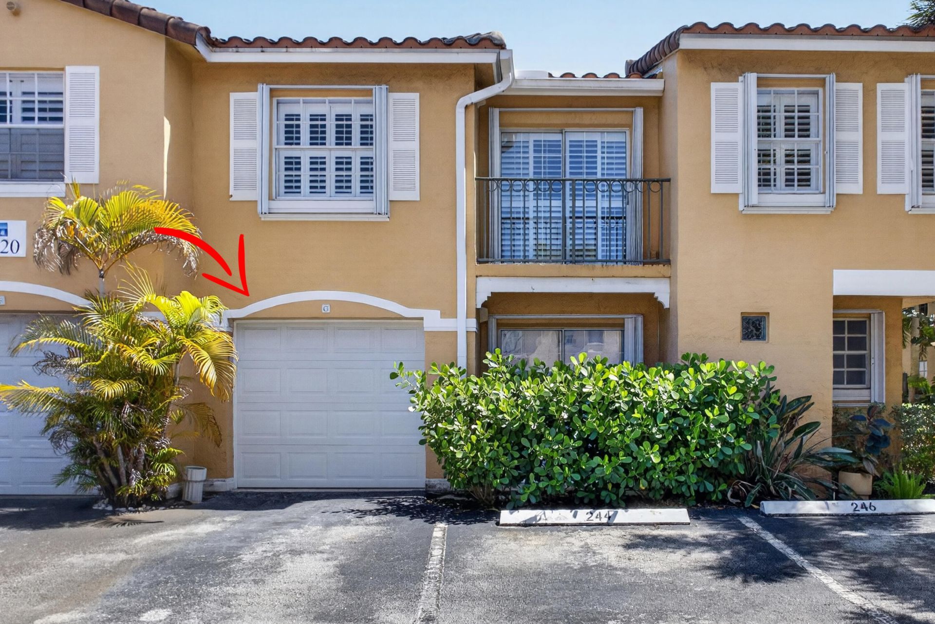 1020 Lake Shore Drive, Unit 105, Lake Park, FL 33403 Photo