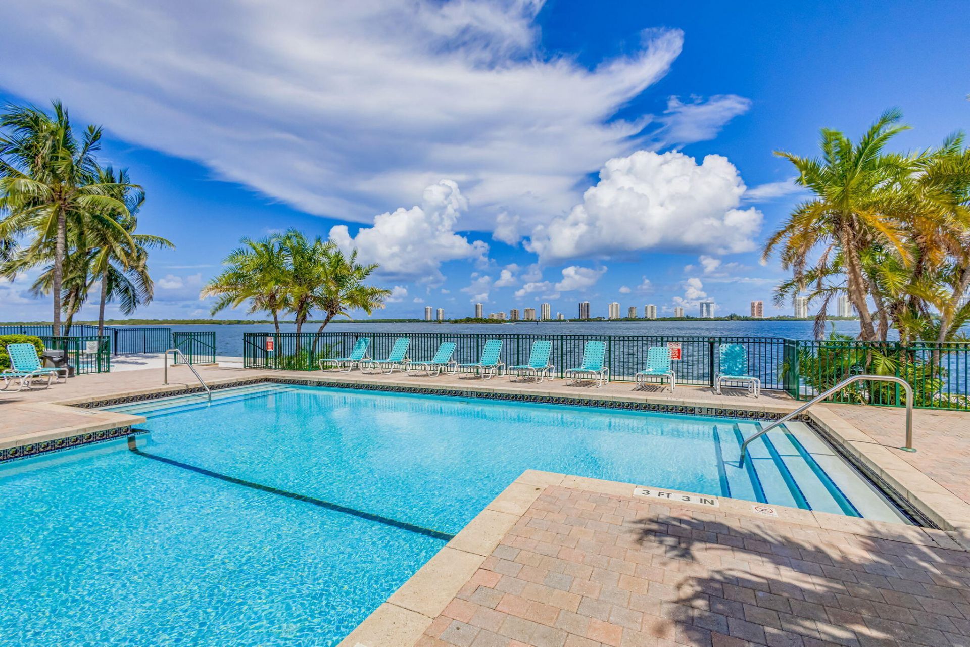 1020 Lake Shore Drive, Unit 105, Lake Park, FL 33403 Photo