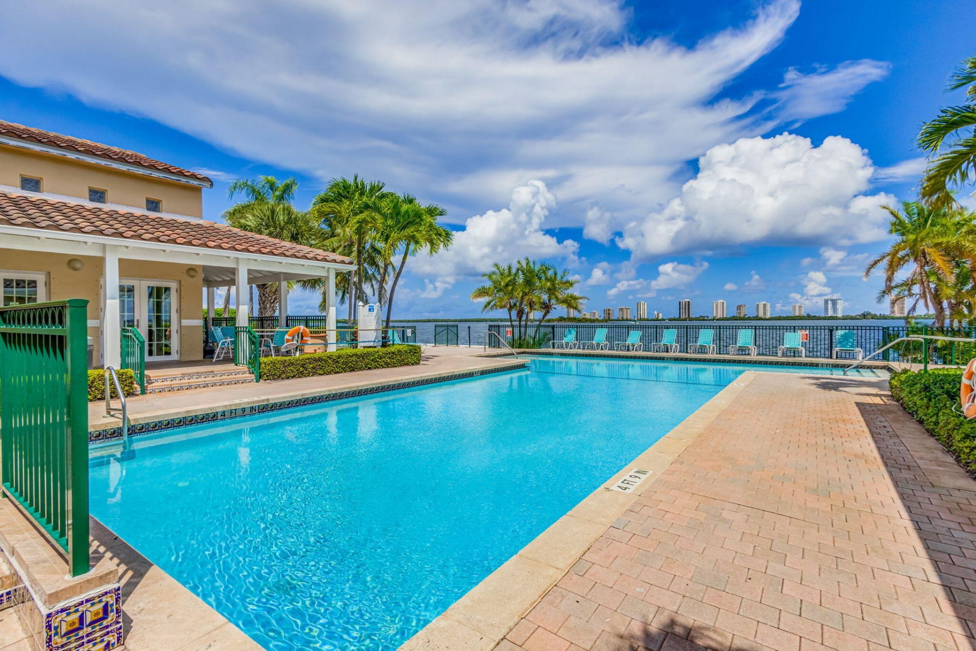 1020 Lake Shore Drive, Unit 105, Lake Park, FL 33403 Photo