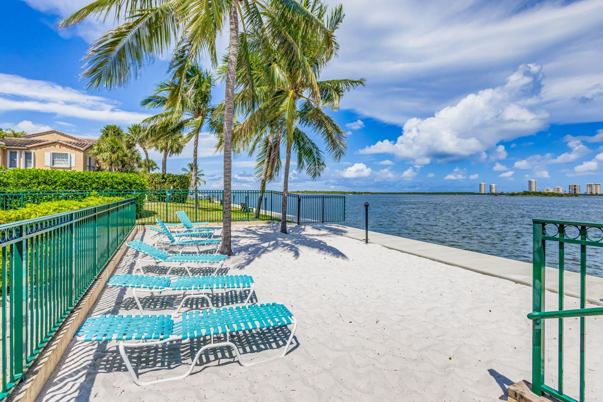 1020 Lake Shore Drive, Unit 105, Lake Park, FL 33403 Photo