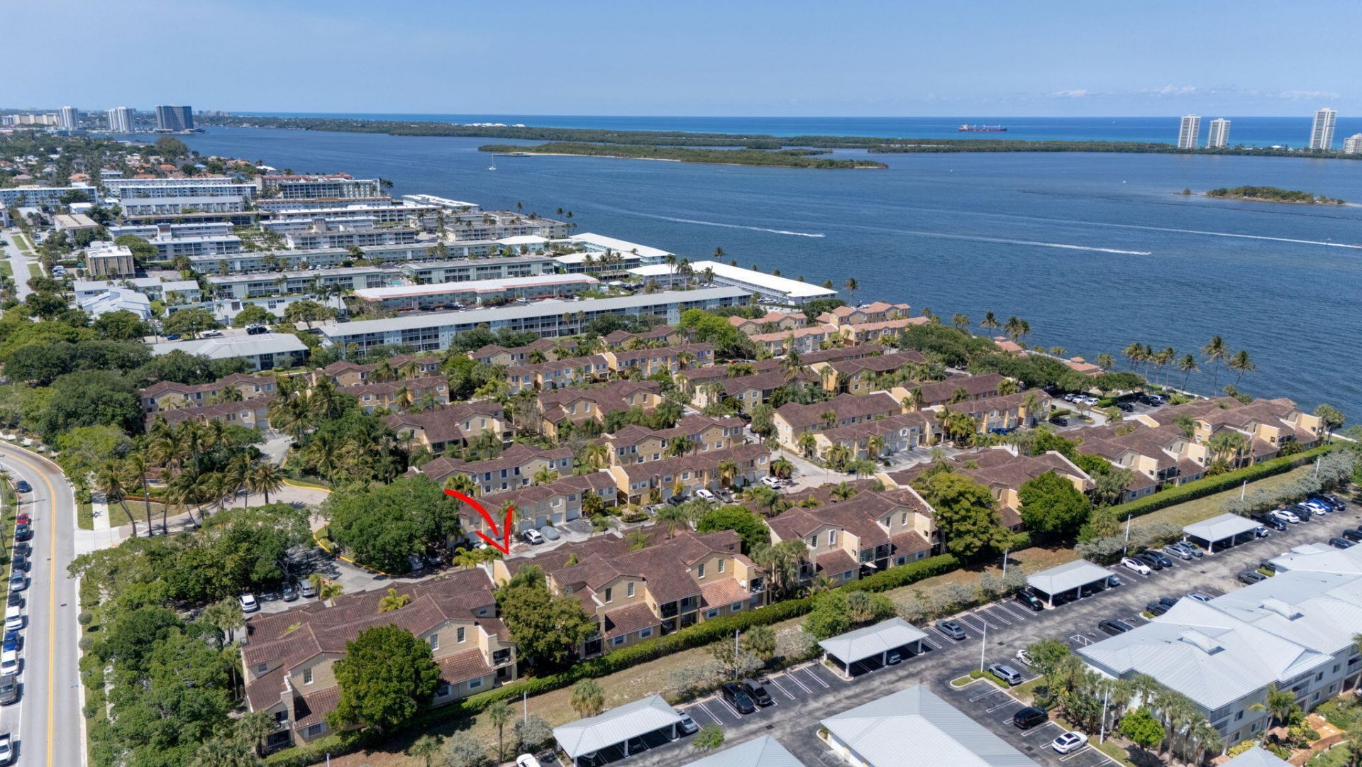 1020 Lake Shore Drive, Unit 105, Lake Park, FL 33403 Photo