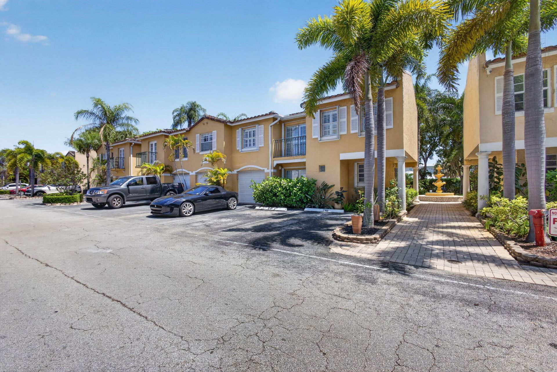 1020 Lake Shore Drive, Unit 105, Lake Park, FL 33403 Photo
