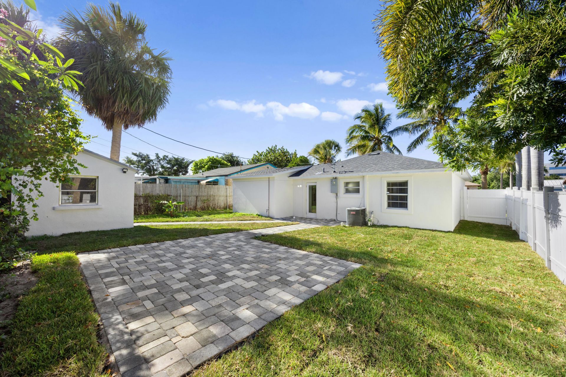 143 E 23rd Street, Riviera Beach, FL 33404 Photo