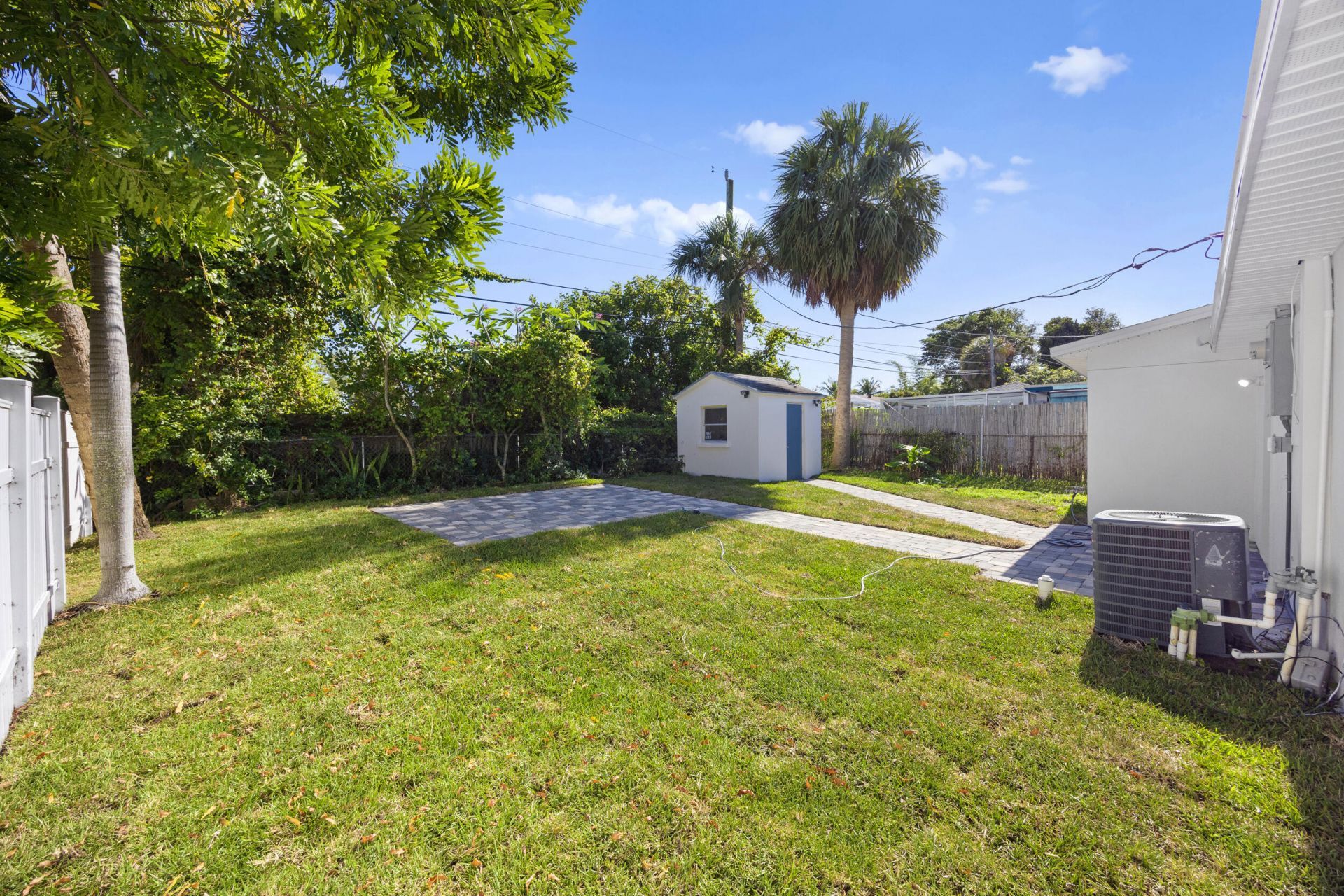 143 E 23rd Street, Riviera Beach, FL 33404 Photo