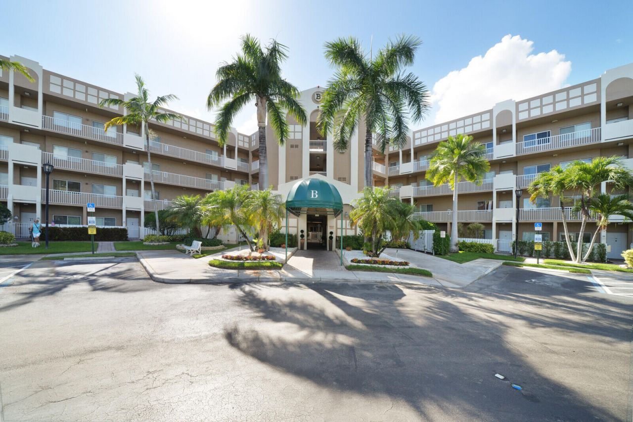7623 Southampton Terrace, Unit 113, Tamarac, FL 33321 Photo
