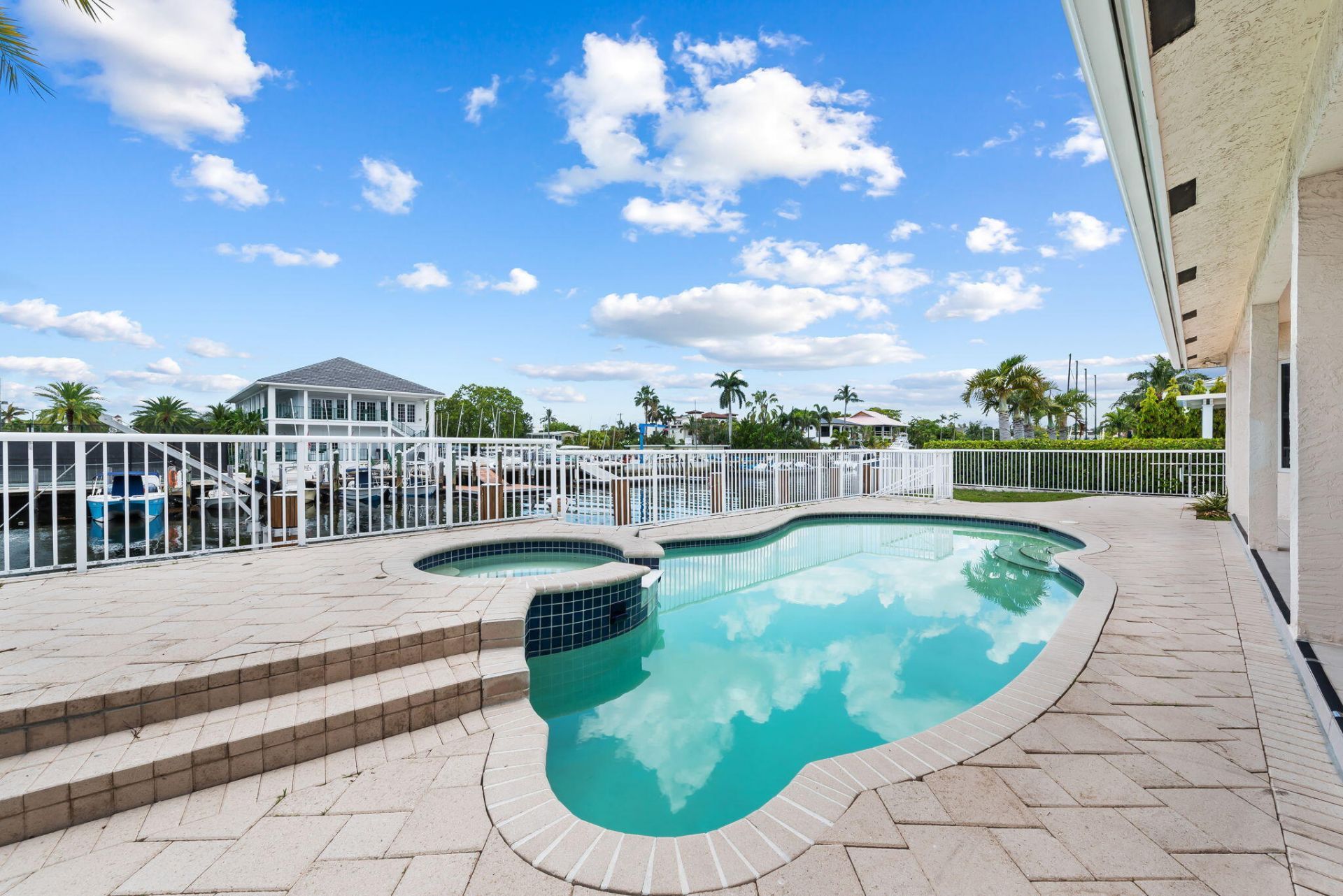 1630 SE 11th Street, Fort Lauderdale, FL 33316 Photo
