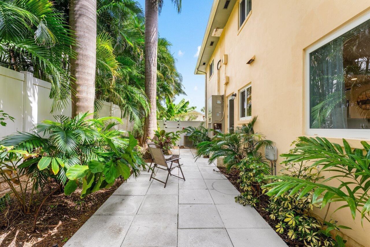 1030 Langer Way, Unit 1, Delray Beach, FL 33483 Photo