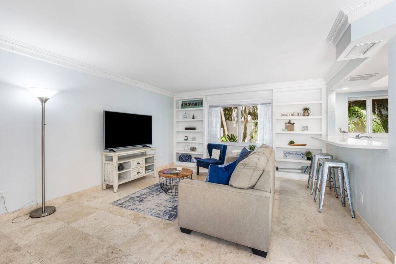 1030 Langer Way, Unit 1, Delray Beach, FL 33483 Photo