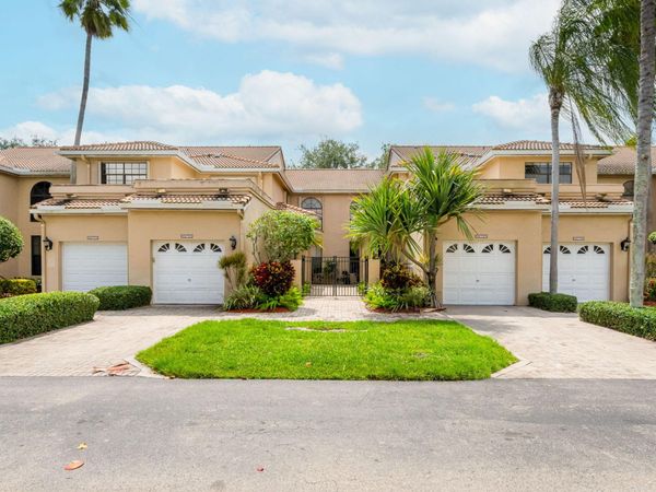 6675 Montego Bay Boulevard, Unit E, Boca Raton, FL 33433