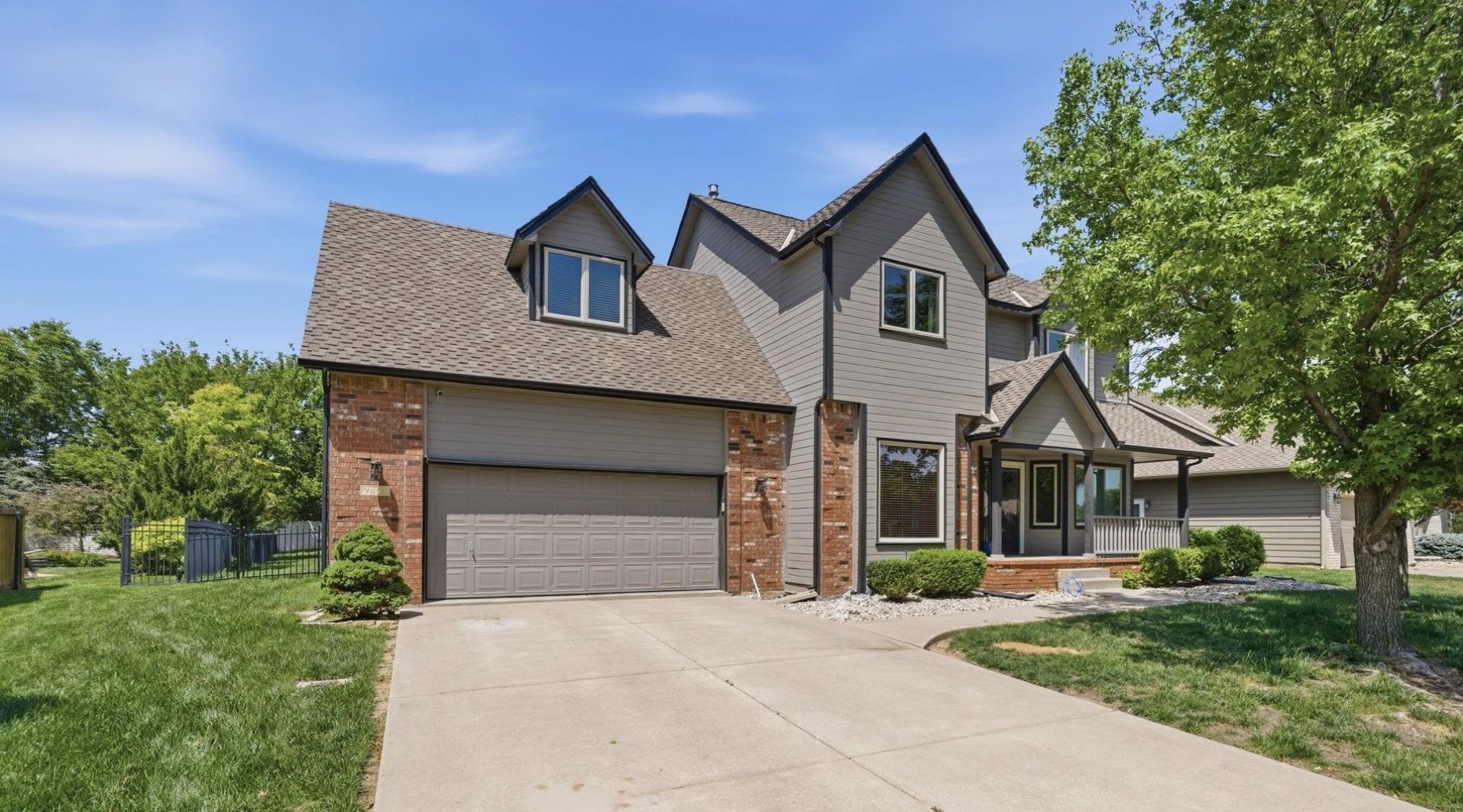 7802 E Champions Cir, Wichita, KS 67226 Main Photo