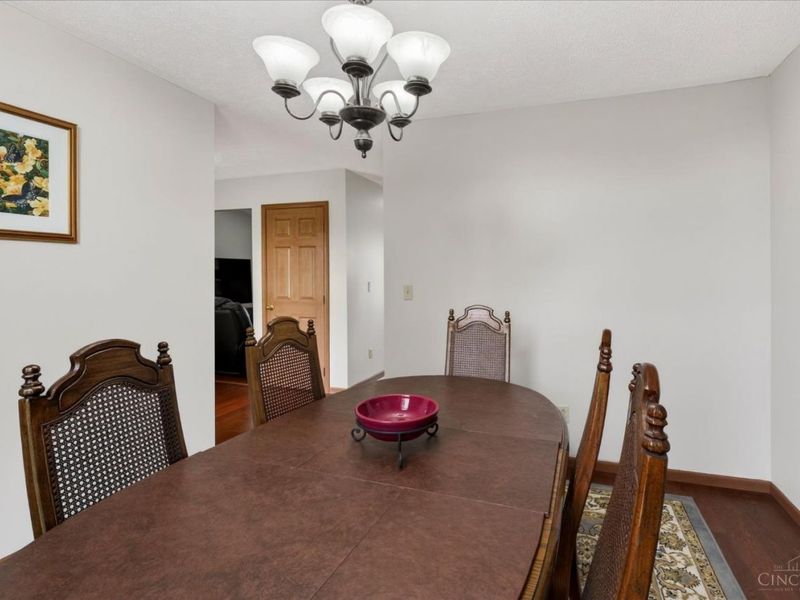 9070 Grimsley Road, Leesburg, OH 45135 Photo 10