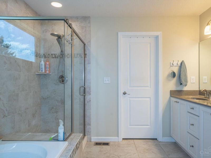 1331 Peregrine Way, Hamilton, OH 45013 Photo 21