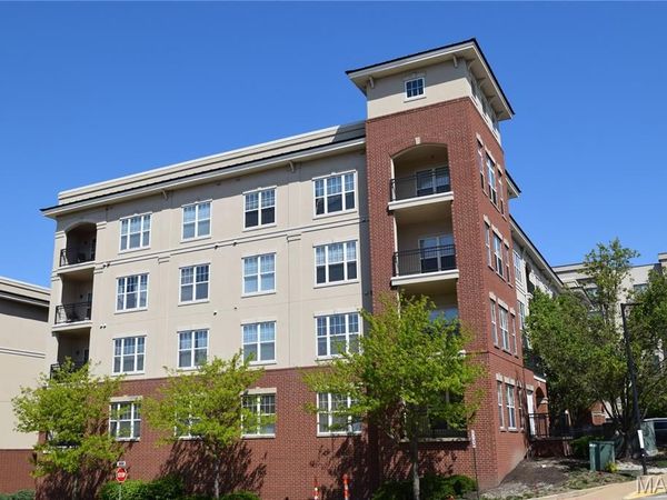 1241 Strassner Drive , Brentwood, MO 63144