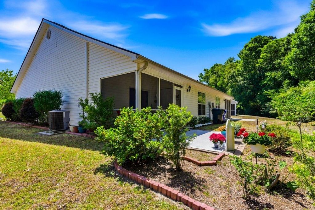 200 Country Manor Dr. Photo 12
