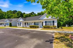 200 Country Manor Dr. photo 4