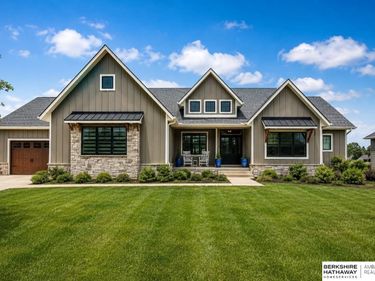 6682 56th Avenue, Columbus, NE 68601