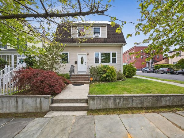 196 Hillside Avenue , Mount Vernon, NY 10553