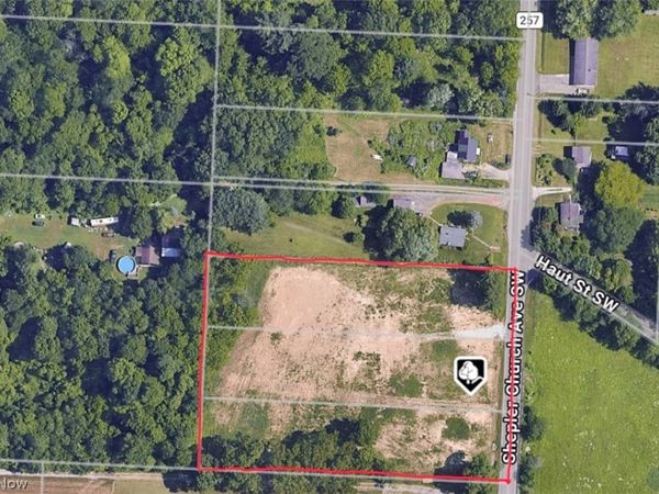 7043 Shepler Church Avenue SW, Navarre, OH 44662