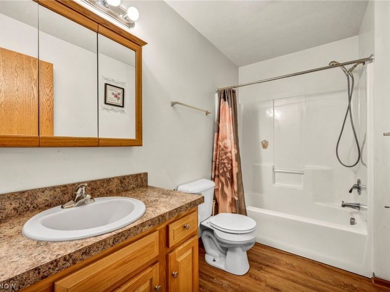 2343 18th Street SW, Akron, OH 44314 Photo 9