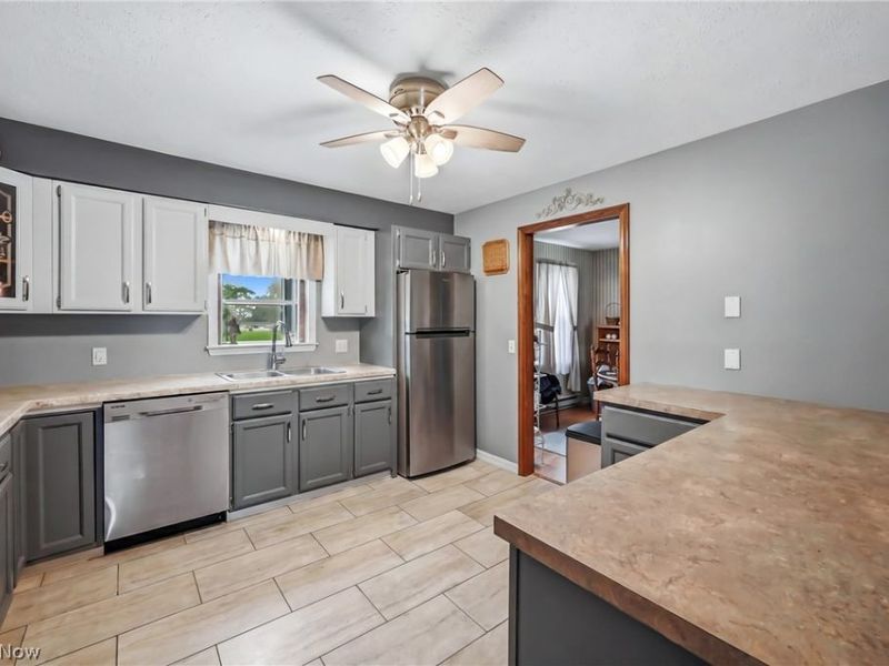 42866 Apples Way Drive, Leetonia, OH 44431 Photo 8
