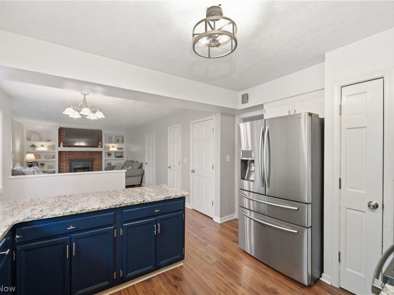 4083 Lydgate Drive , North Olmsted, OH 44070 Photo 11