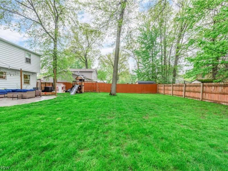 4083 Lydgate Drive , North Olmsted, OH 44070 Photo 46