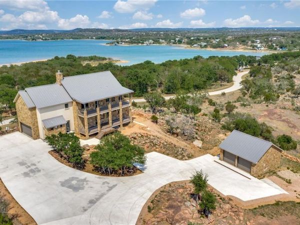 214 Peninsula DR, Burnet, TX 78611