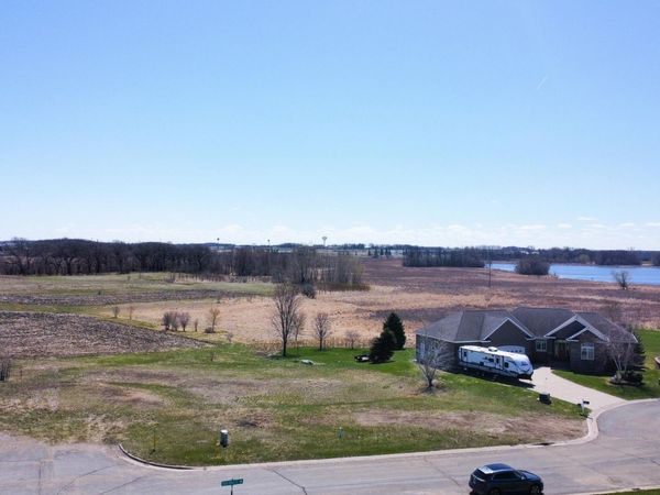 1738 Tiger Ridge Court , Albert Lea, MN 56007