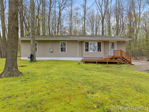 14218 W Church Road, Howard City, MI 49329