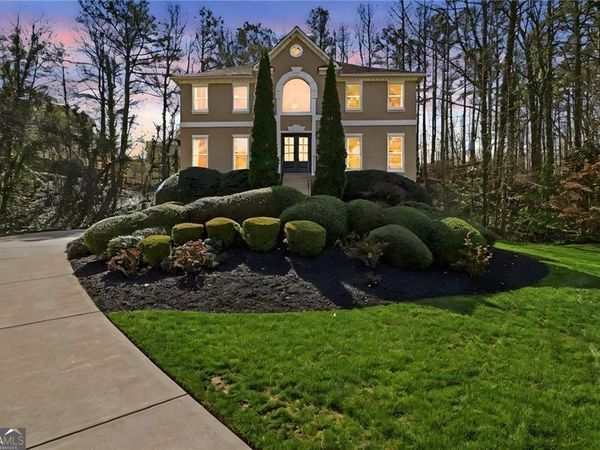 3566 Hawfinch Court, Roswell, GA 30075