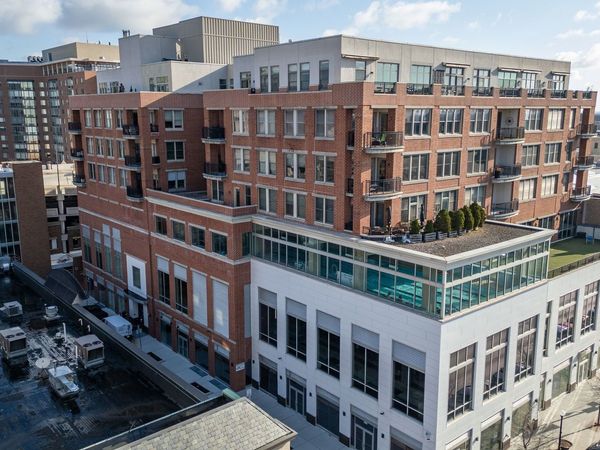 1124 Lake Street , Unit 511, Oak Park, IL 60301