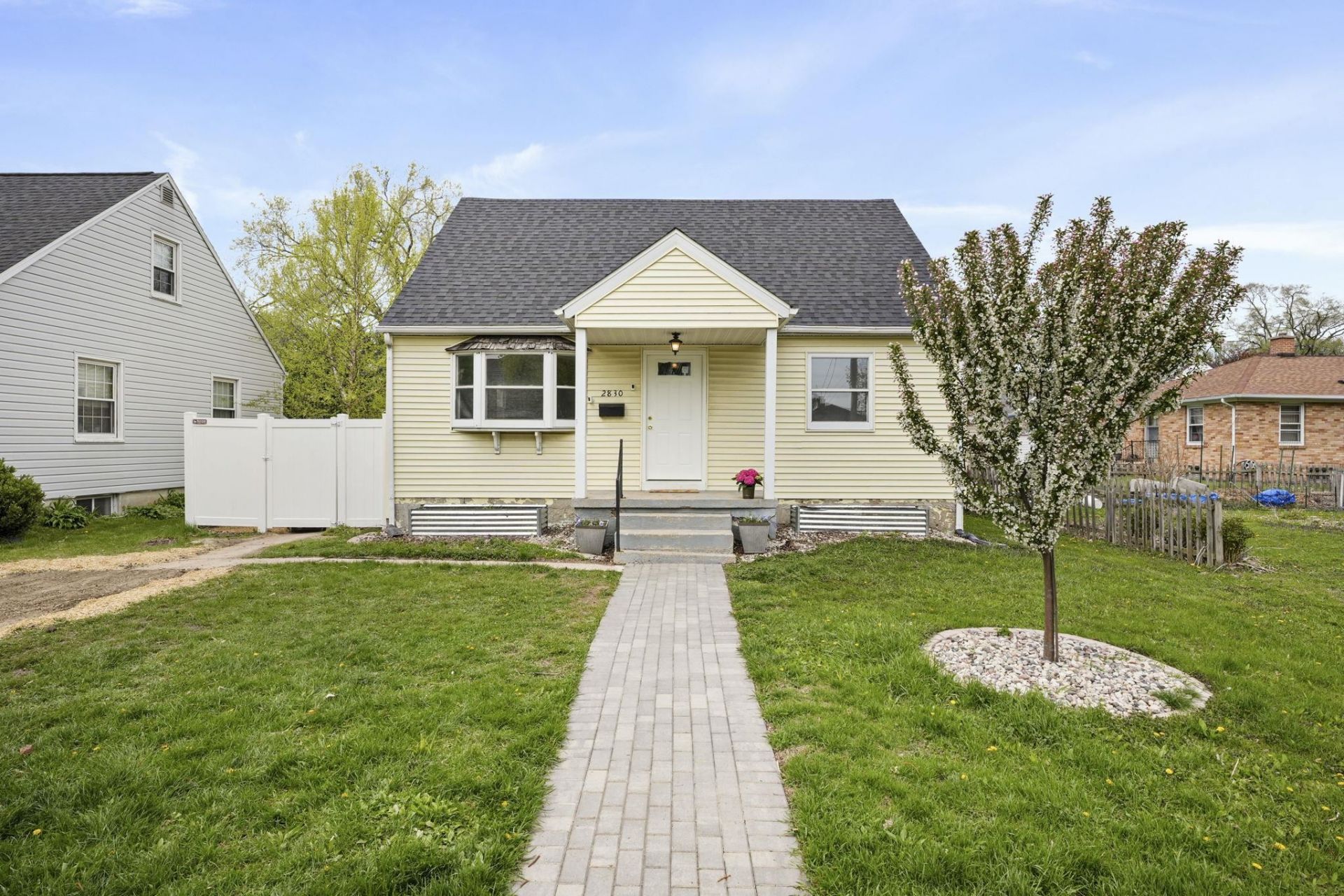 2830 Hoard Street, Madison, WI 53704 Main Photo