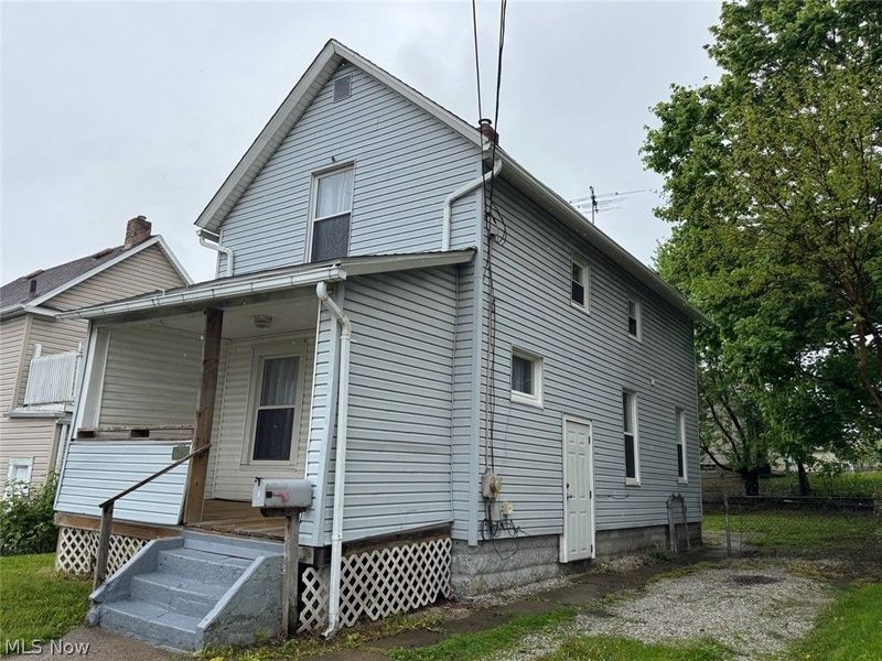 1009 W Wilbeth Road, Akron, OH 44314 Photo 3