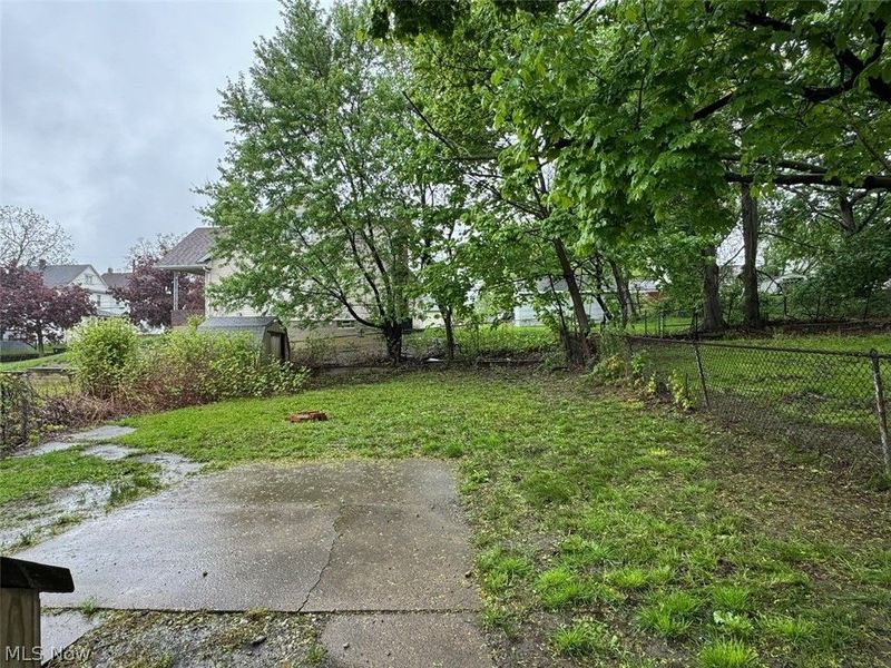 1009 W Wilbeth Road, Akron, OH 44314 Photo 5