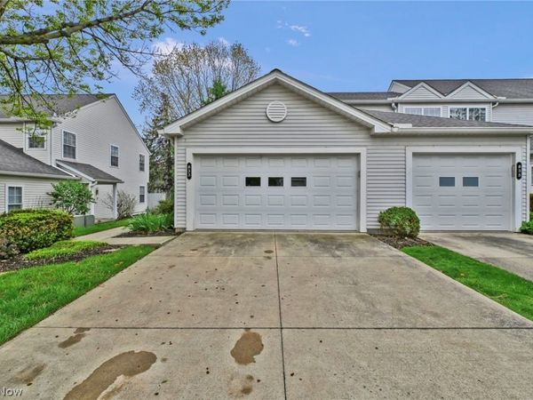 833 Overlook Ridge Drive , Cleveland, OH 44109