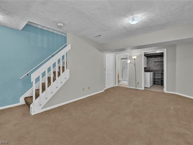 833 Overlook Ridge Drive, Cleveland, OH 44109 Photo 18